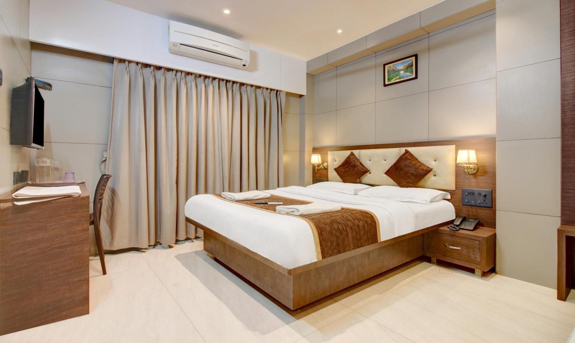 Kalyān Hotel Leela מראה חיצוני תמונה