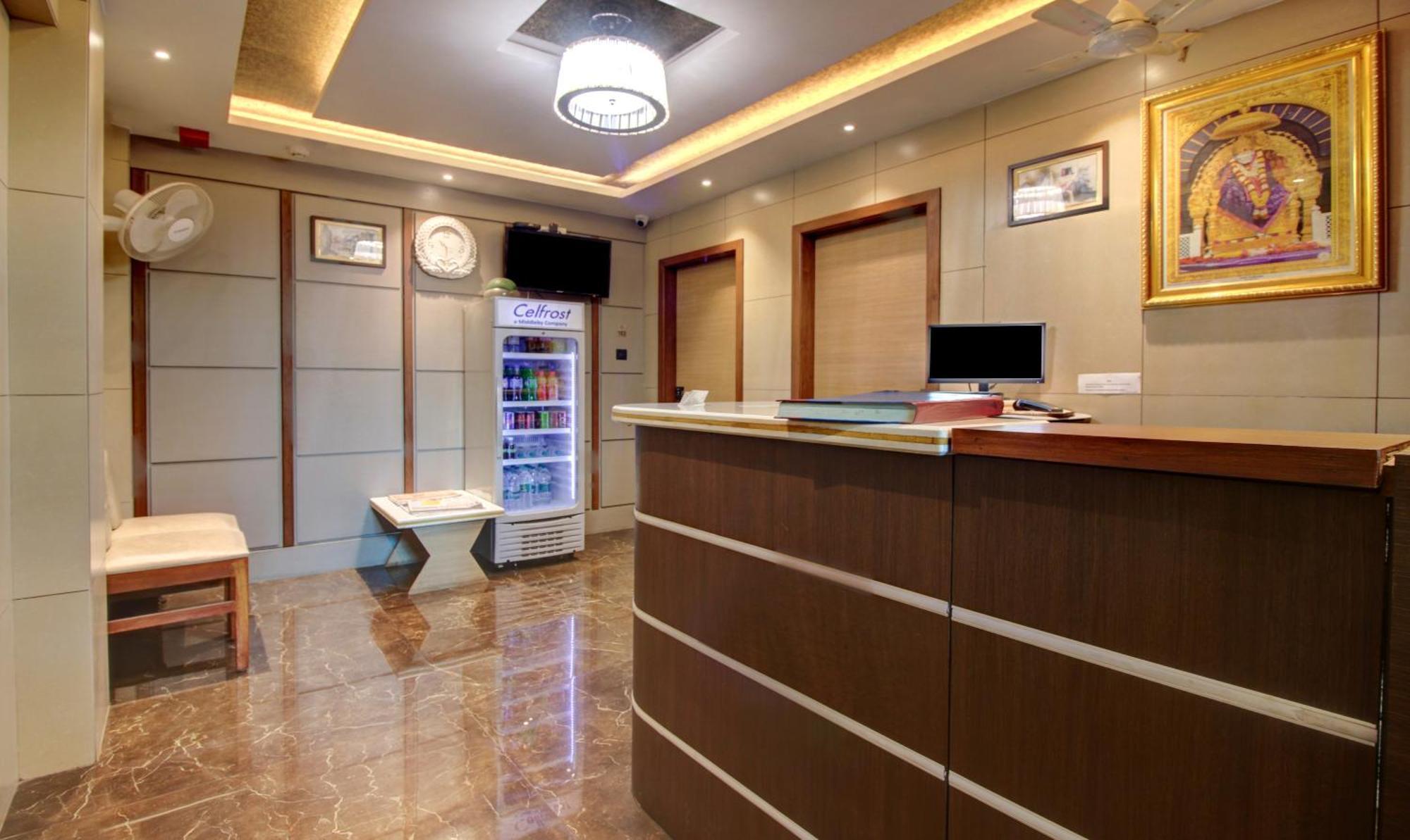 Kalyān Hotel Leela מראה חיצוני תמונה