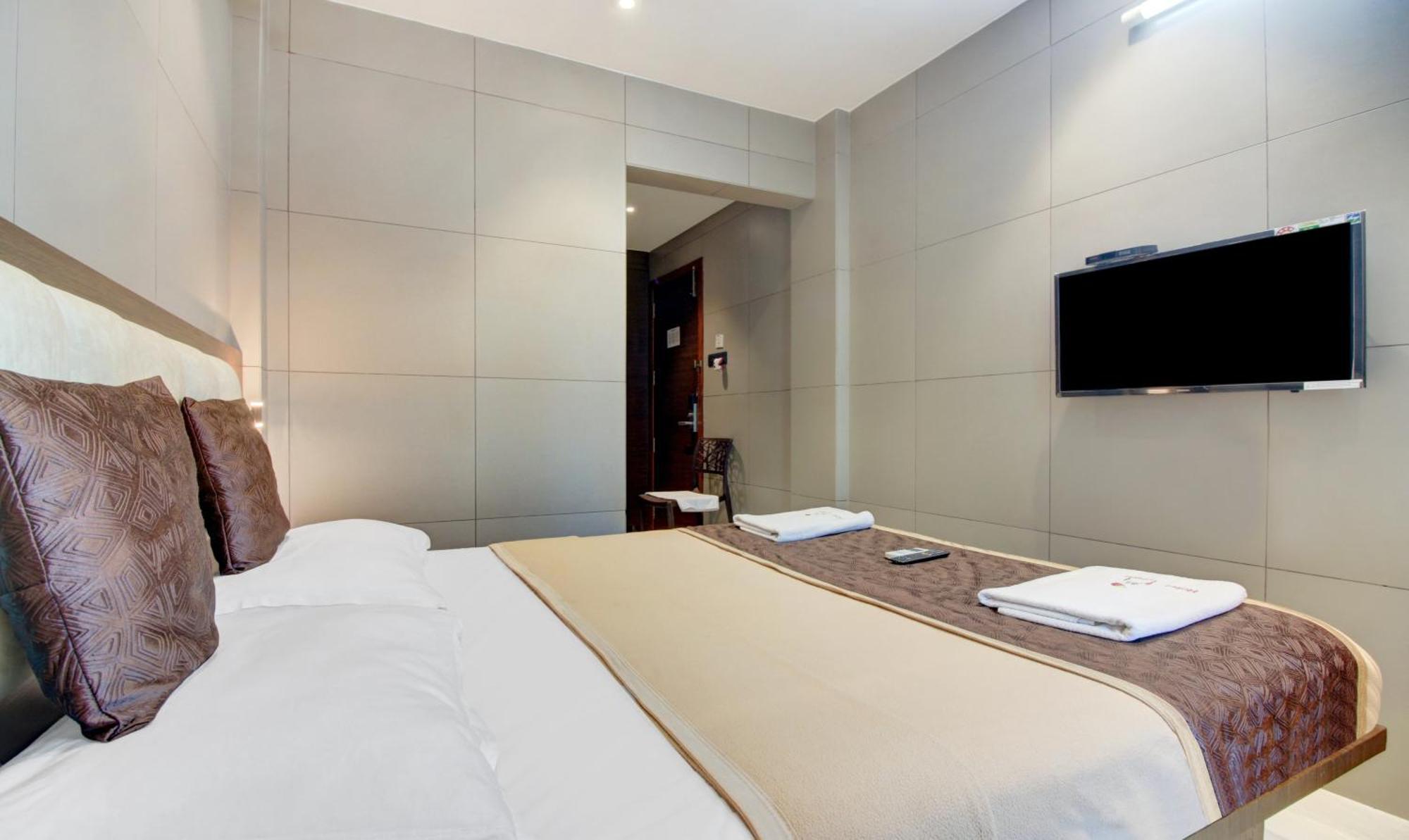 Kalyān Hotel Leela מראה חיצוני תמונה